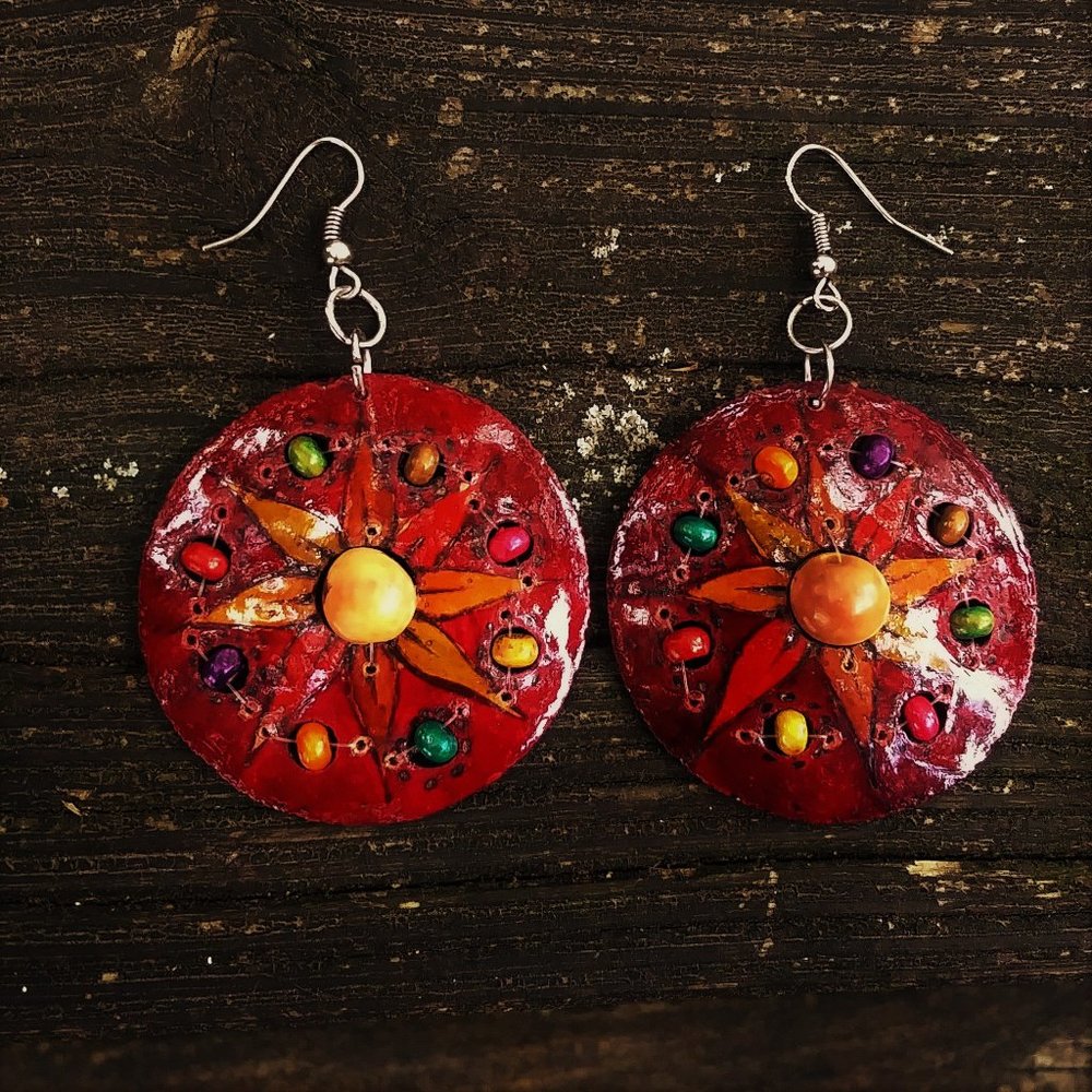 Vintage wood and seed large round disc earrings 1 3/4 inches